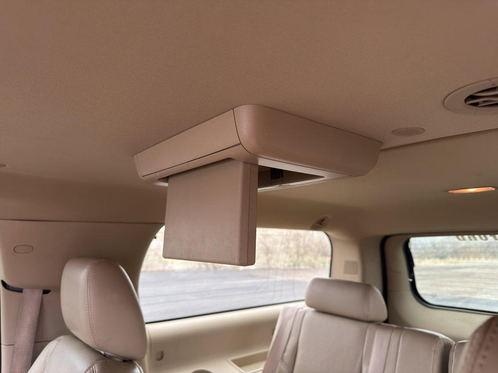 Used 2011 Cadillac Escalade ESV Premium AWD/4WD image 14