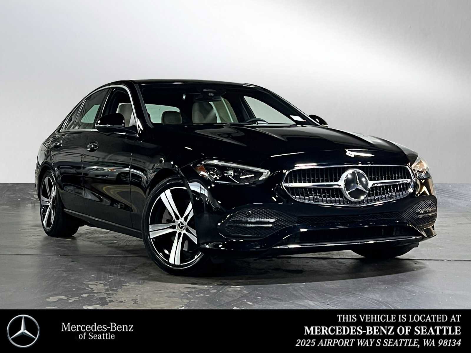 Used 2025 Mercedes-Benz C 300 4MATIC Sedan image 1