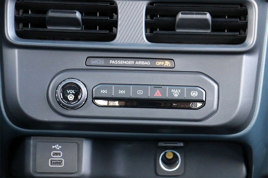 New 2025 Ford Maverick XL w/ Equipment Group 101A image 23