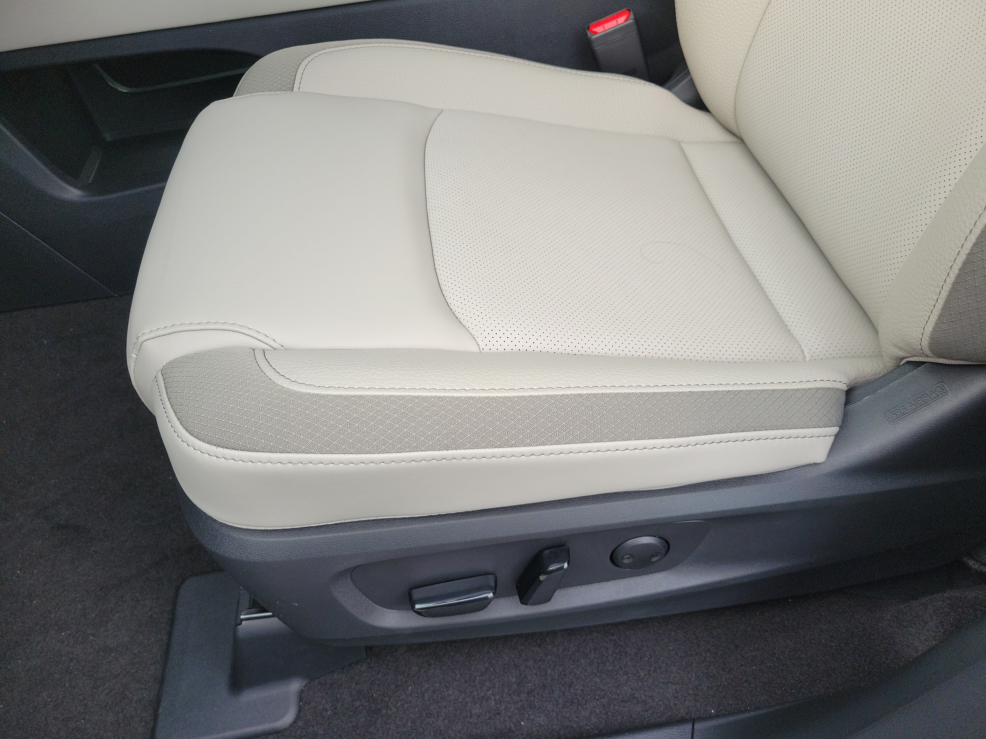 New 2026 Nissan Pathfinder SL w/ Cargo Package FWD image 10