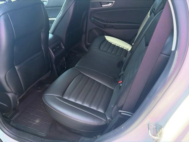 Used 2020 Ford Edge SEL w/ Convenience Package AWD/4WD image 18