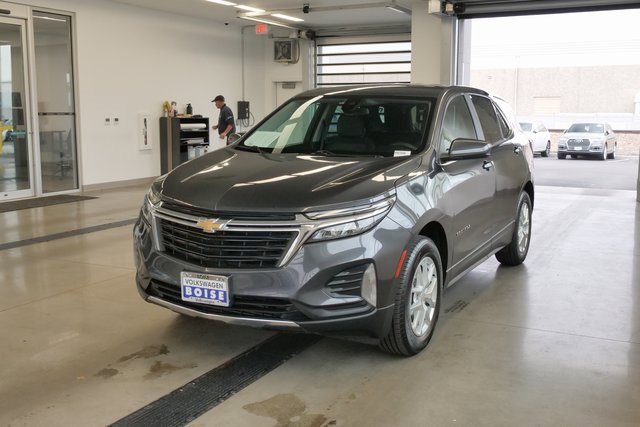 Used 2022 Chevrolet Equinox LT image 3