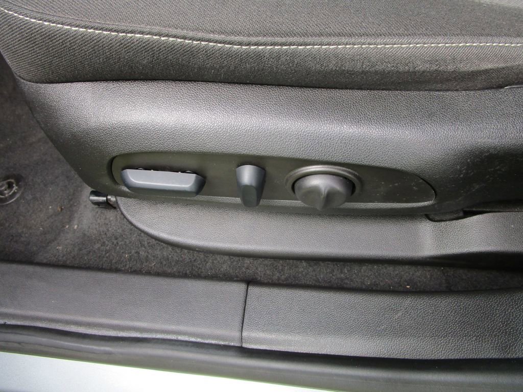 Used 2023 Chevrolet Blazer LT image 17