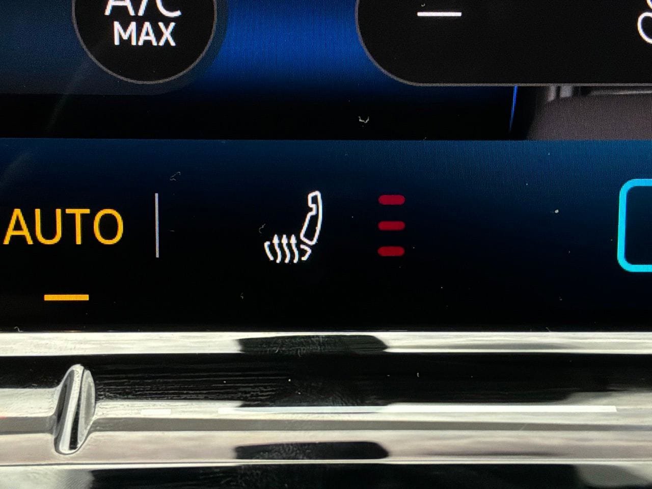 Used 2026 Volkswagen Tiguan SE FWD image 28