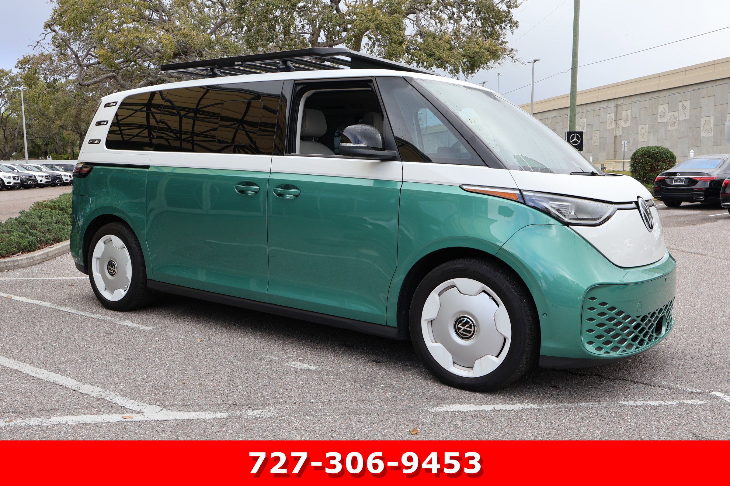 Used 2025 Volkswagen ID. Buzz 1st Edition image 12