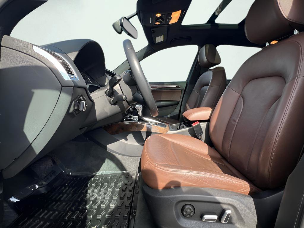 Used 2017 Audi Q5 2.0T Premium image 16