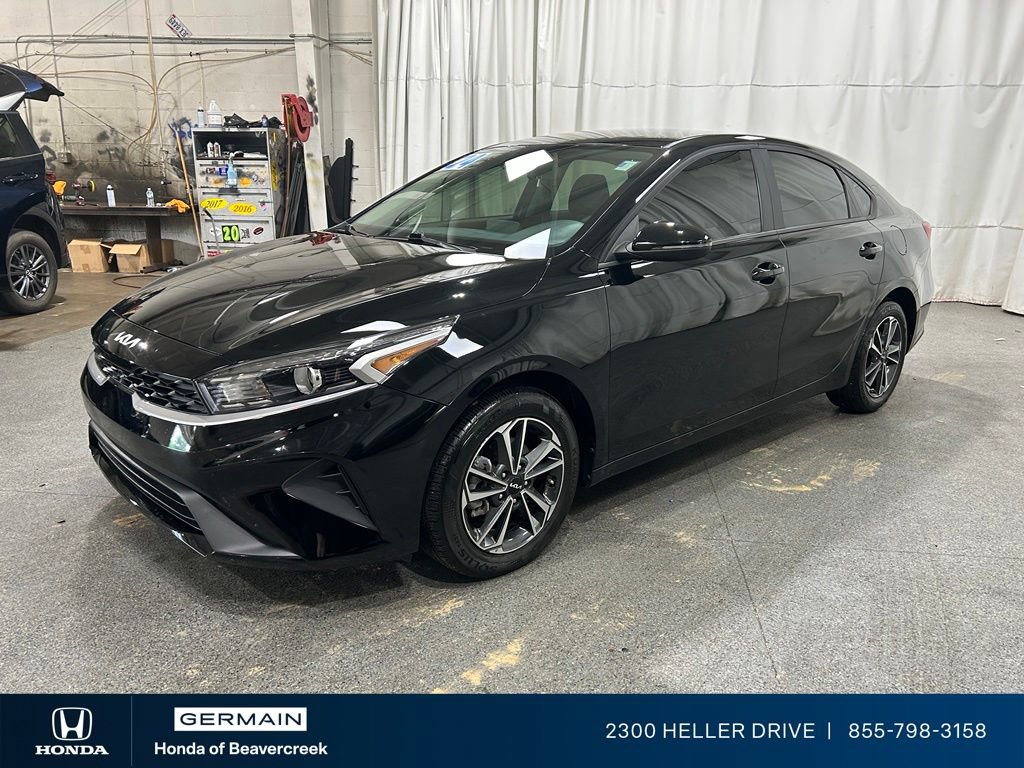 Used 2024 Kia Forte LXS w/ LXS Technology Package FWD image 4