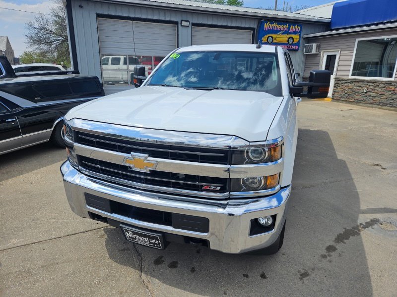 Used 2018 Chevrolet Silverado 2500 LT w/ All Star Edition AWD/4WD image 2