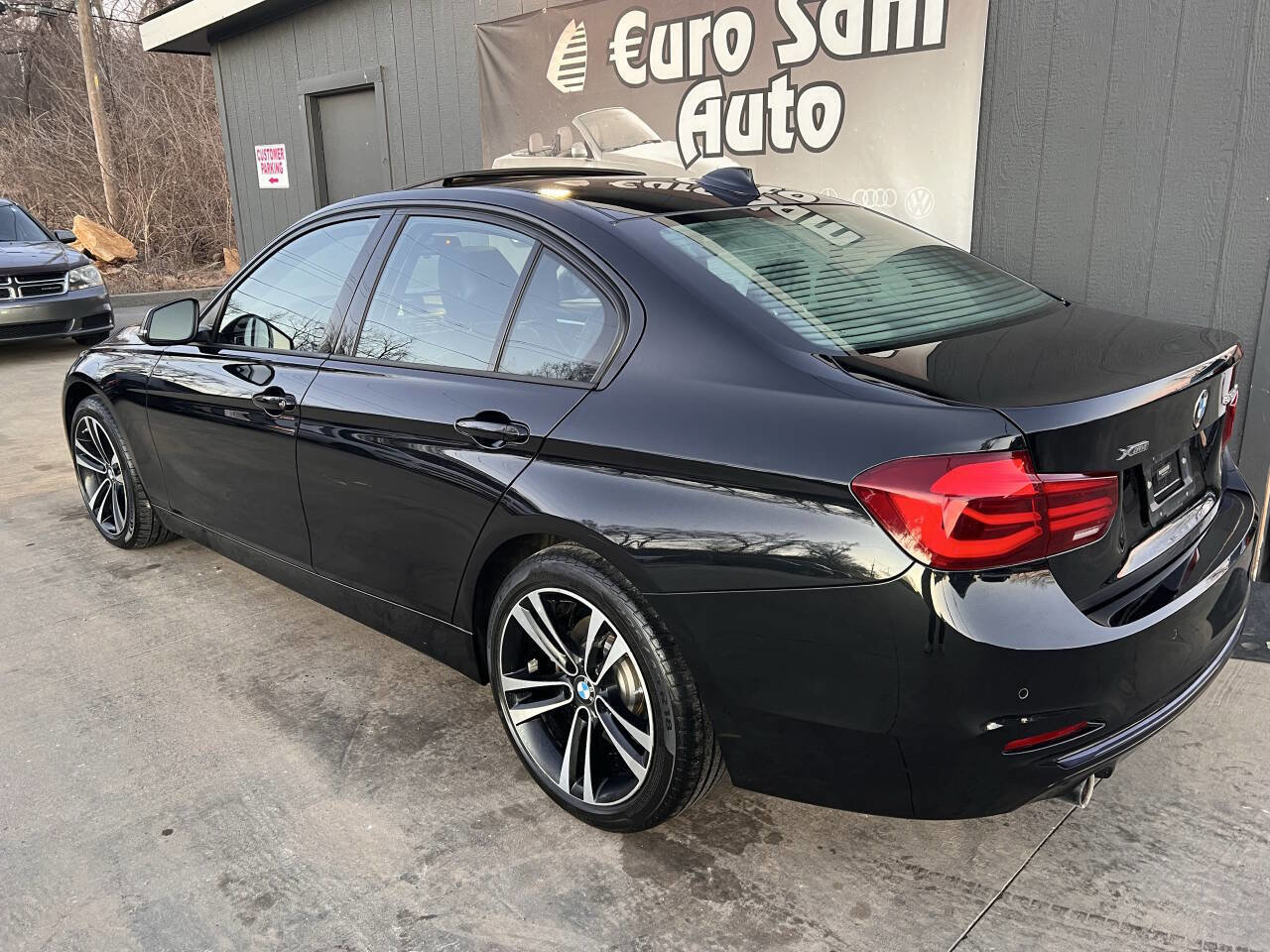 Used 2018 BMW 328d xDrive Sedan image 6