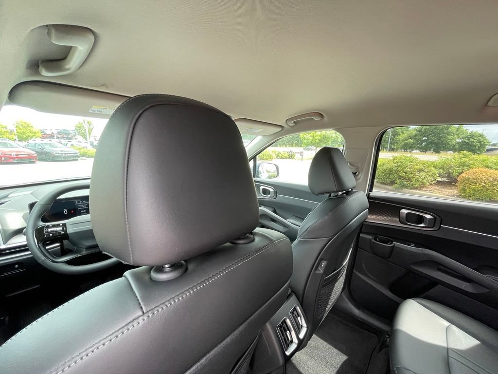 New 2026 Kia Sorento S FWD image 26