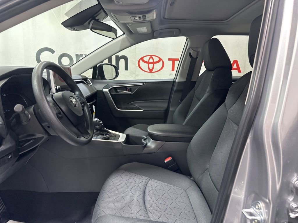 Used 2025 Toyota RAV4 XLE w/ Convenience Package image 20