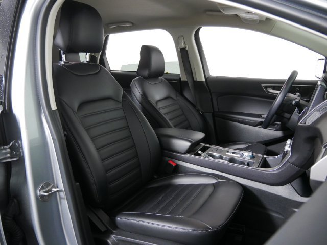 Certified 2024 Ford Edge SEL w/ Convenience Package AWD/4WD image 13