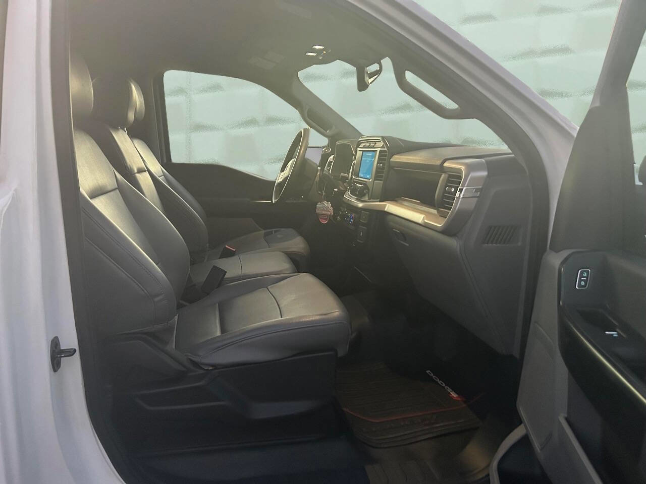 Used 2023 Ford F150 XL image 15