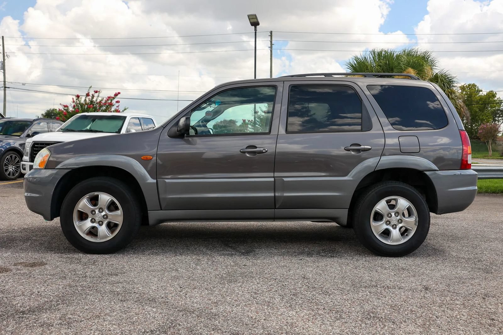 Used 2002 MAZDA Tribute ES AWD/4WD image 3