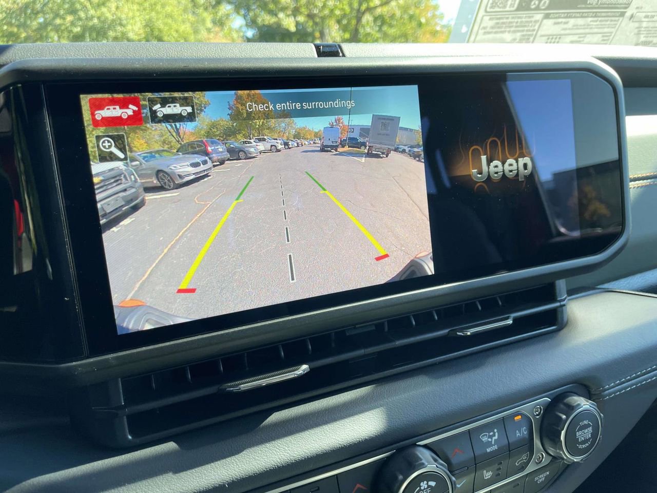 New 2025 Jeep Gladiator Mojave image 19