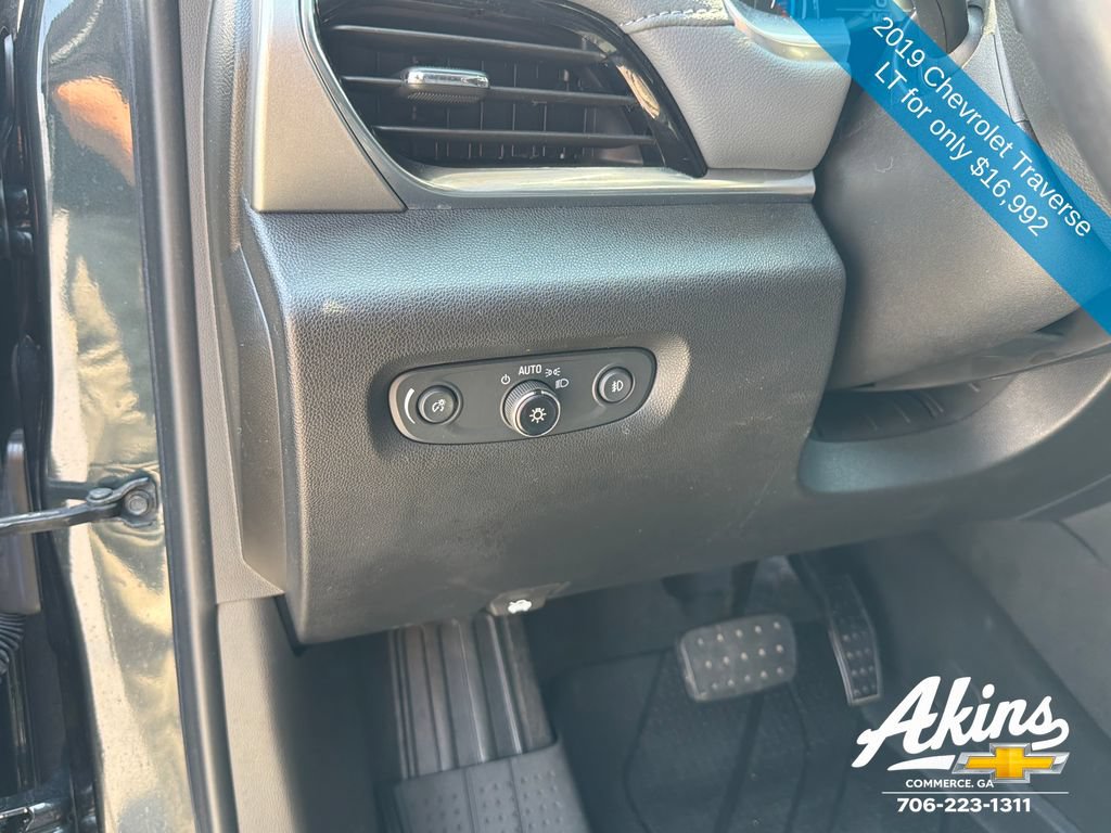 Certified 2019 Chevrolet Traverse LT FWD image 16
