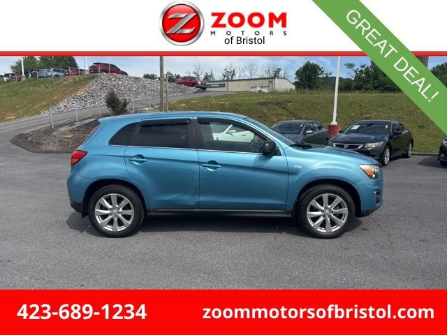 Used 2014 Mitsubishi Outlander Sport SE FWD image 1