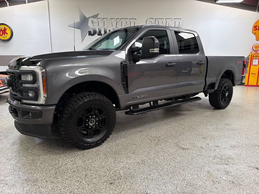Used 2023 Ford F250 XL w/ STX Appearance Package AWD/4WD image 1