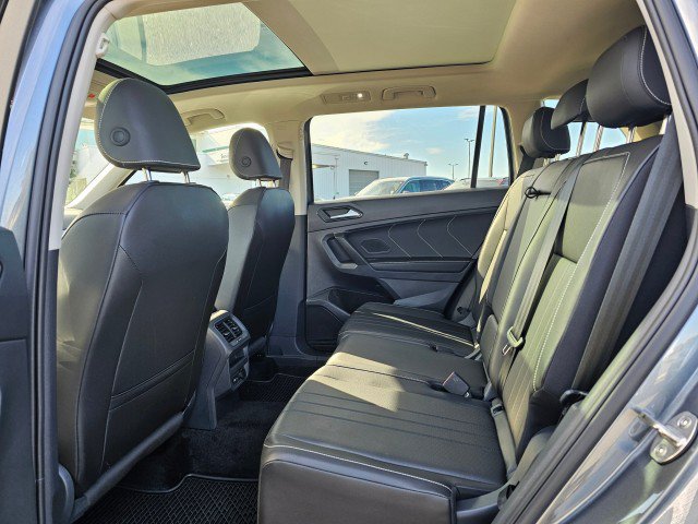 Used 2024 Volkswagen Tiguan SE w/ Panoramic Sunroof Package AWD/4WD image 20