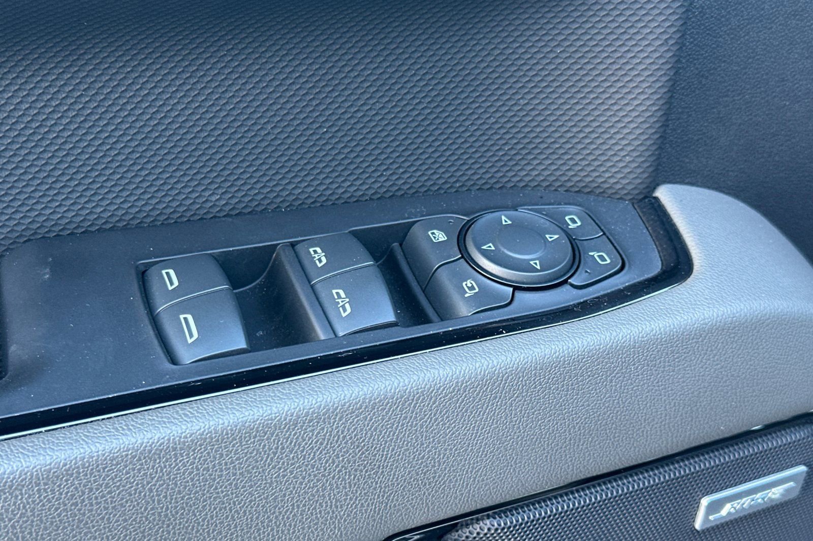 Certified 2023 Chevrolet Silverado 1500 ZR2 w/ Technology Package image 12