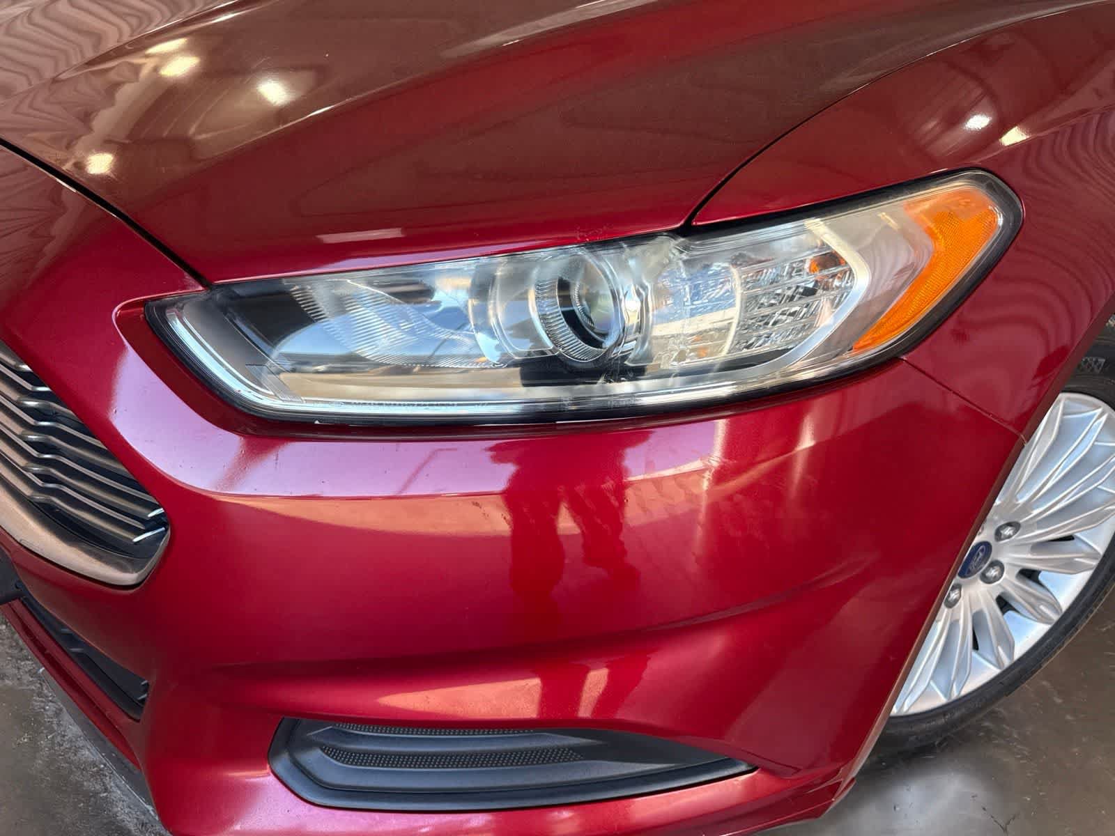 Used 2013 Ford Fusion SE FWD image 9
