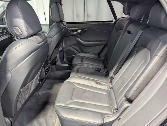 Used 2022 Audi Q8 Prestige w/ Prestige Package AWD/4WD image 9