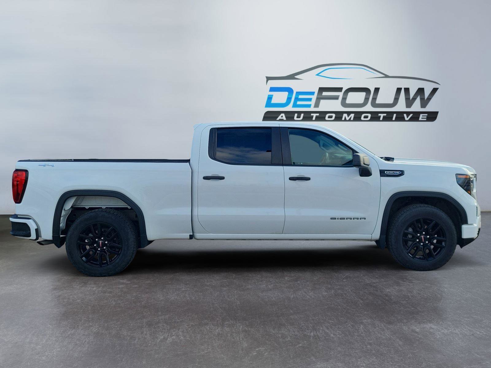 Used 2023 GMC Sierra 1500 Pro w/ Graphite Edition image 2