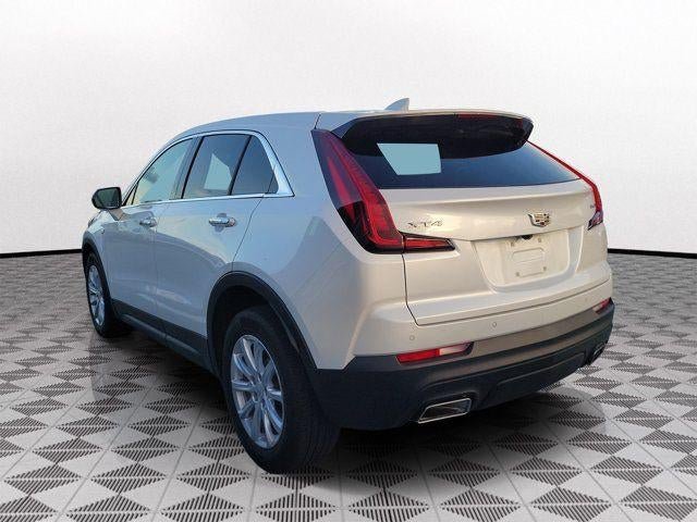 Certified 2022 Cadillac XT4 Luxury FWD image 4