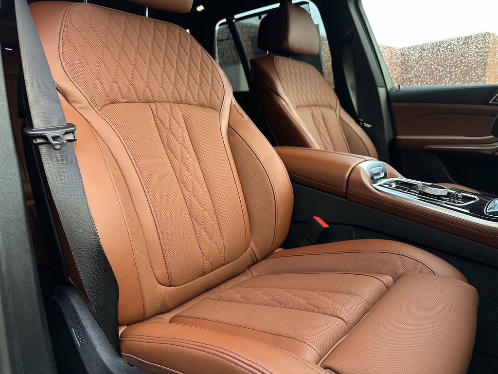 New 2026 BMW X5 M60i image 25