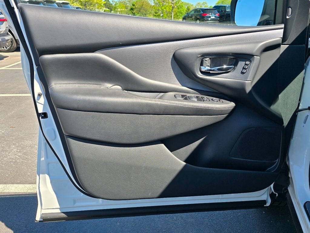 Used 2019 Nissan Murano SL w/ SL Technology Package AWD/4WD image 13