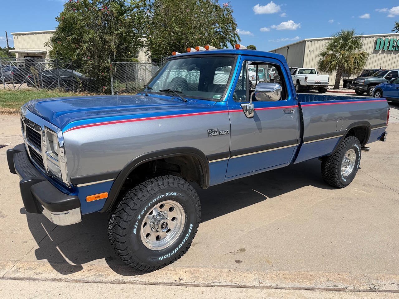 Used 1992 Dodge D/W Truck 250 AWD/4WD image 7