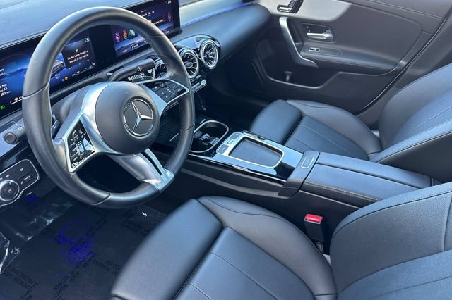 Used 2025 Mercedes-Benz CLA 250 image 10