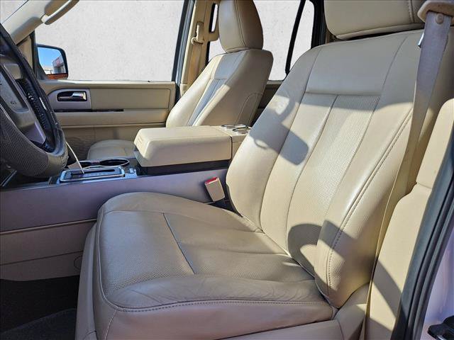 Used 2017 Ford Expedition Limited RWD image 16