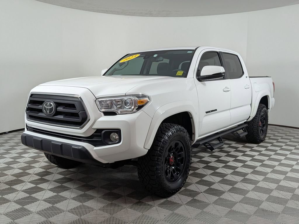 Used 2023 Toyota Tacoma SR5 w/ Technology Package RWD image 7