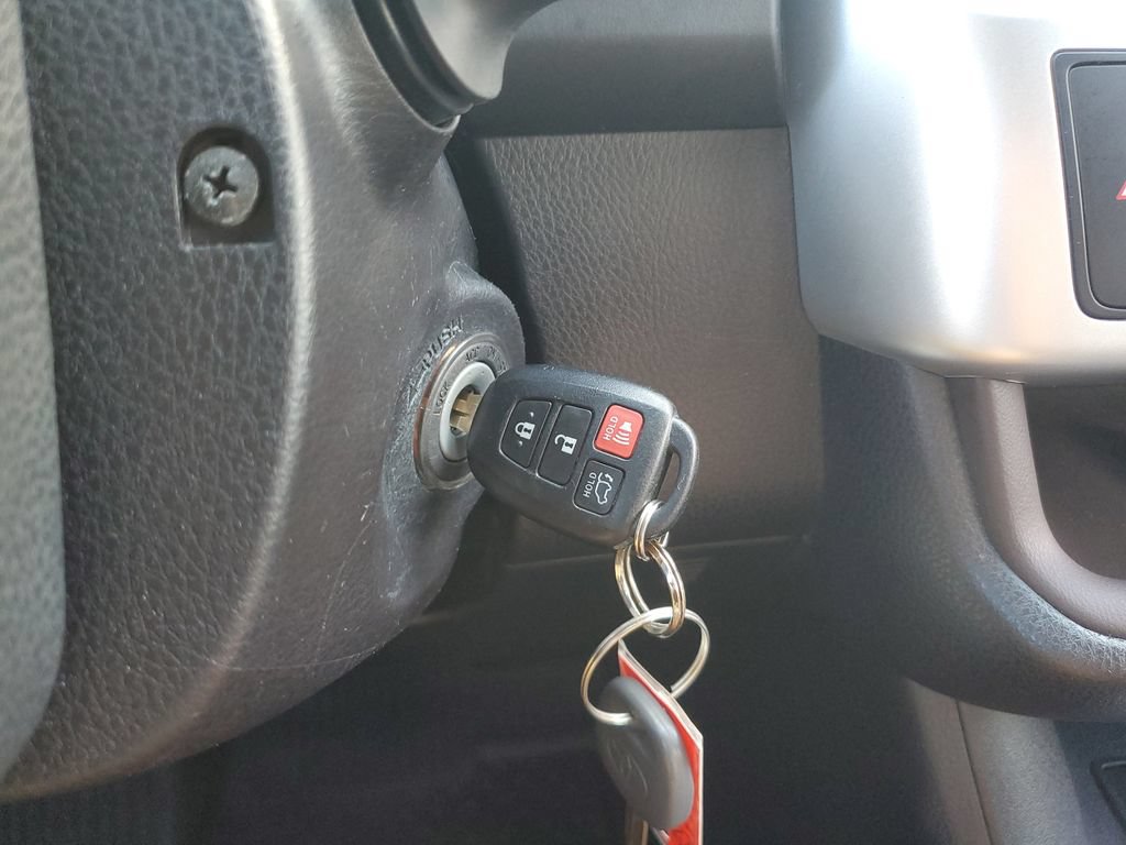 Used 2018 Toyota Highlander Plus FWD image 22