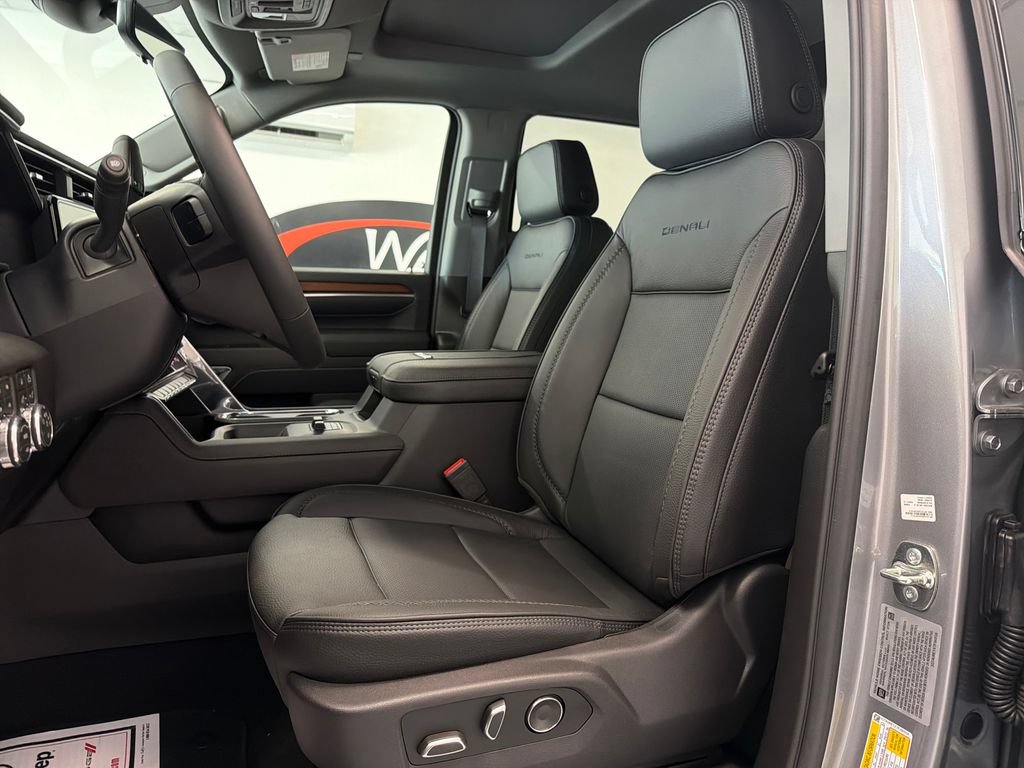 New 2026 GMC Sierra 2500 Denali w/ Denali Reserve Package AWD/4WD image 13