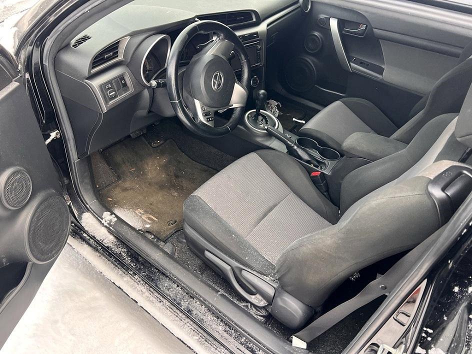 Used 2015 Scion tC image 5