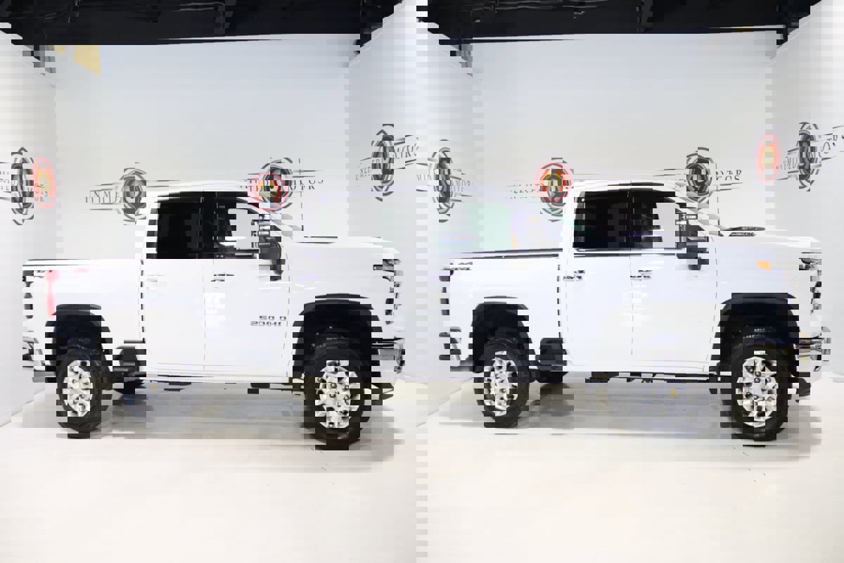 Used 2024 Chevrolet Silverado 2500 LTZ image 29