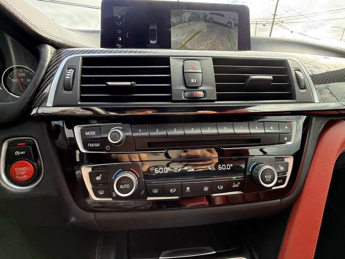 Used 2018 BMW M4 Convertible w/ Competition Package image 19