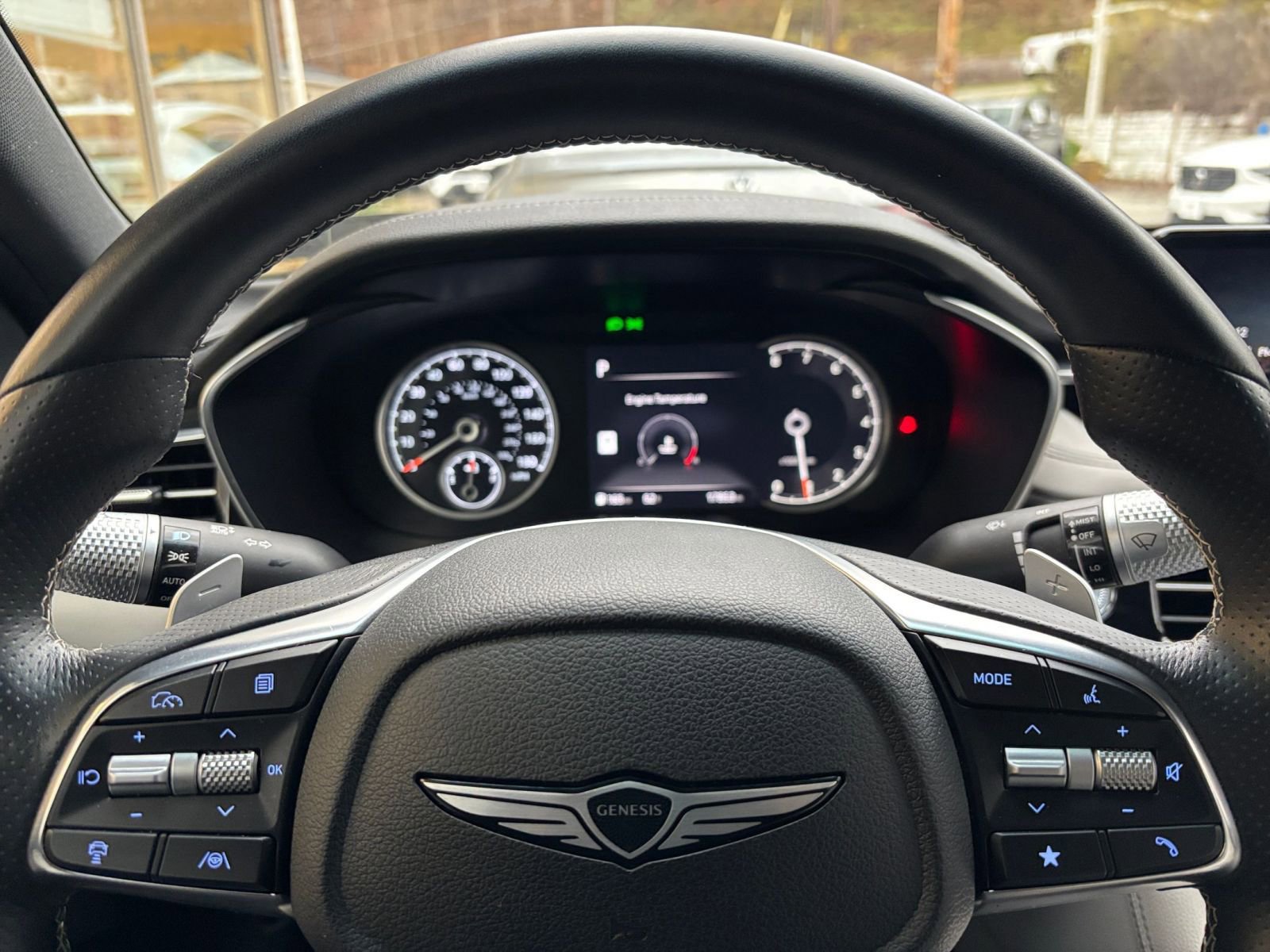 Used 2025 Genesis G70 2.5T image 29