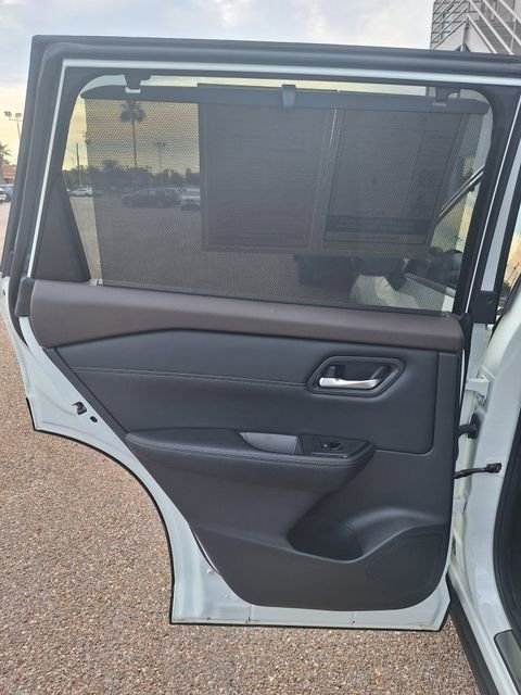 Certified 2023 Nissan Rogue SV w/ SV Premium Package FWD image 22
