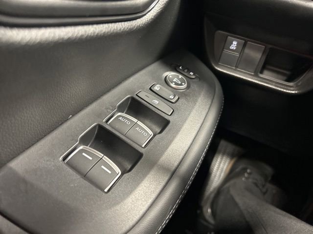 Certified 2025 Honda HR-V EX-L image 31