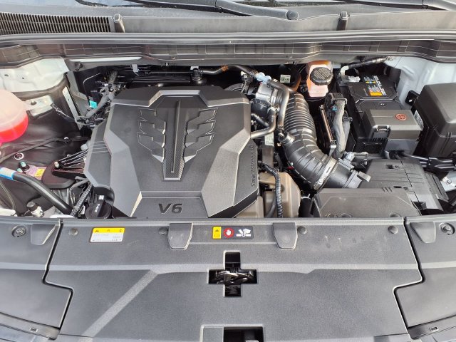 Used 2026 Kia Carnival SX w/ SX Dark Edition Package FWD image 3