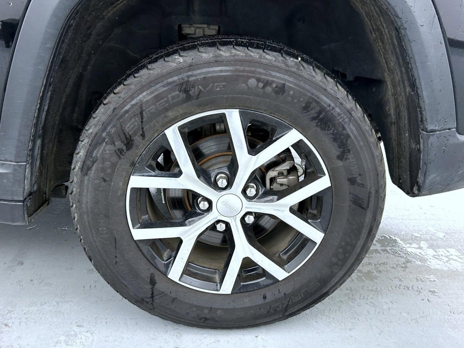 Certified 2024 Jeep Grand Cherokee Limited image 23