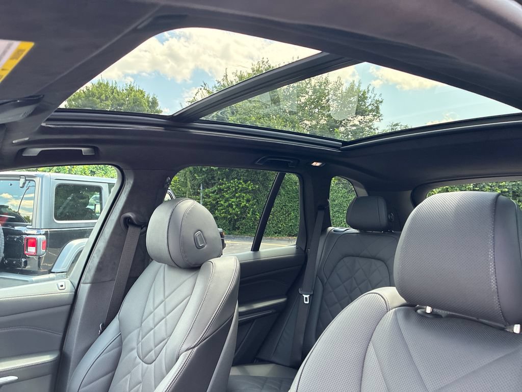 New 2026 BMW X5 xDrive40i w/ M Sport Package AWD/4WD image 18
