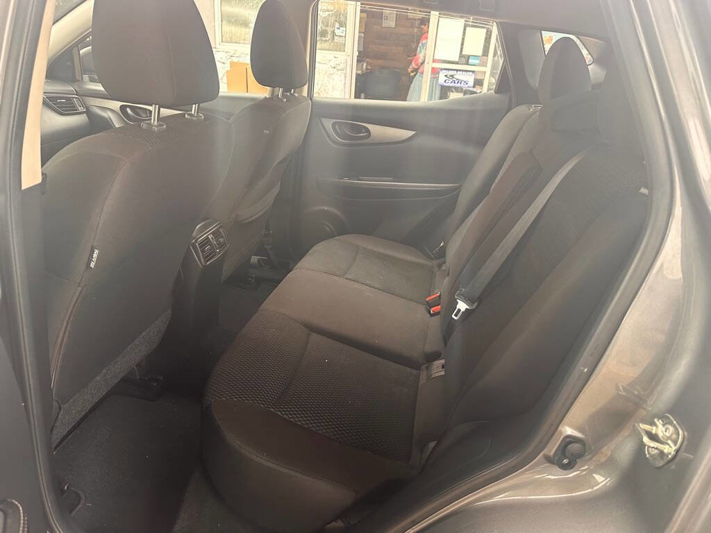 Used 2018 Nissan Rogue Sport S w/ S Appearance Package FWD image 14