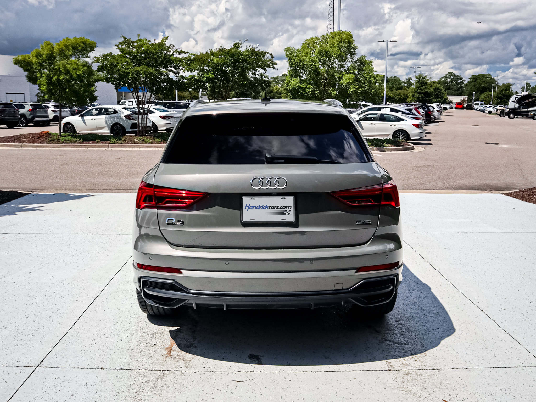 Used 2020 Audi Q3 2.0T Prestige w/ Prestige Package AWD/4WD image 9