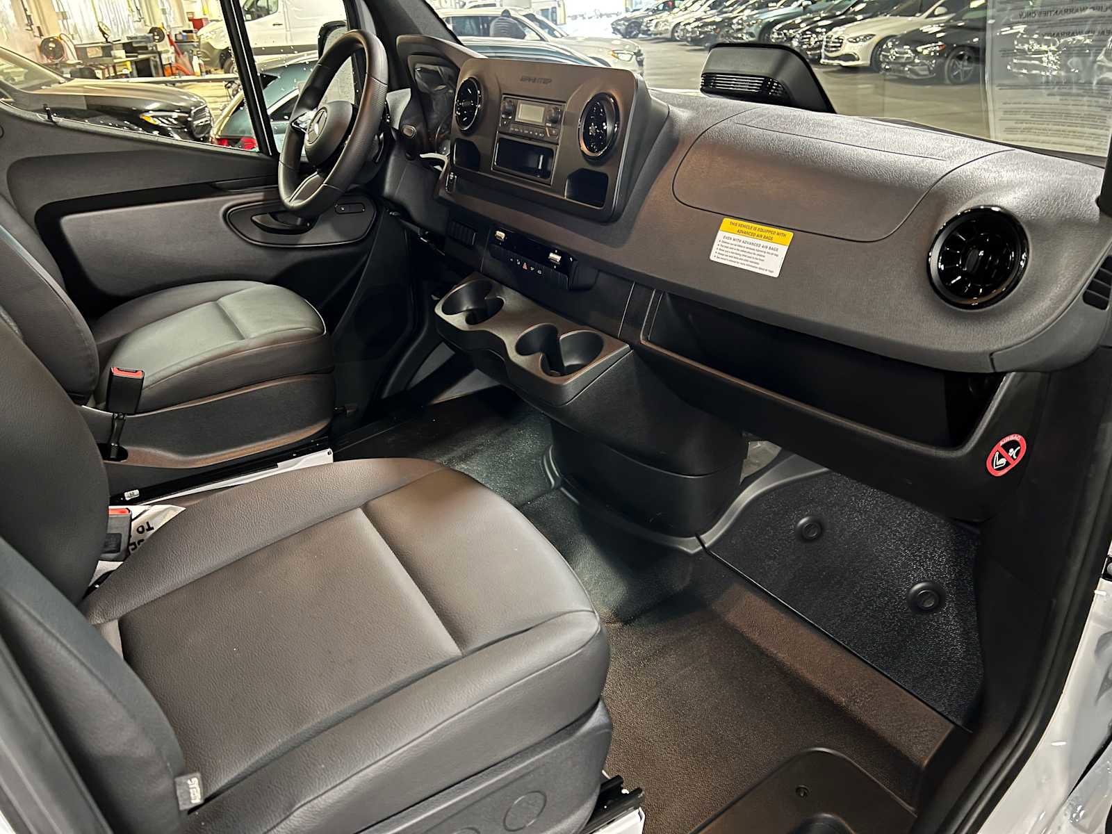Used 2025 Mercedes-Benz Sprinter 2500 image 11