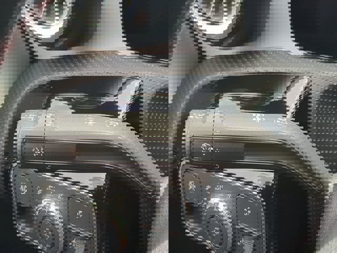 Used 2024 Mercedes-Benz CLA 250 image 28