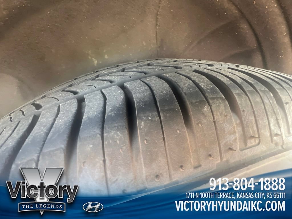 Used 2017 Hyundai Santa Fe Sport FWD image 12